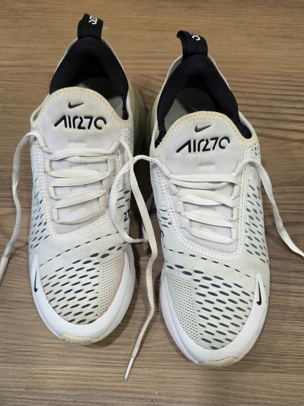 Nike Air270 Women White/Black Athletic Sneakers Size 7